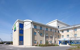 Holiday Inn Express Cardiff Airport, An Ihg Hotel